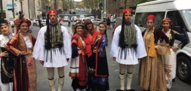 Αυστραλία: Εντυπωσιακή η παρέλαση των Ευζώνων στην Αδελαΐδα [βίντεο]